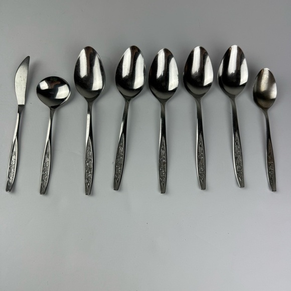 Ekco Other - Ekco Eterna Stainless Flatware ROSE COTILLION 8 Piece Lot Spoons Knife